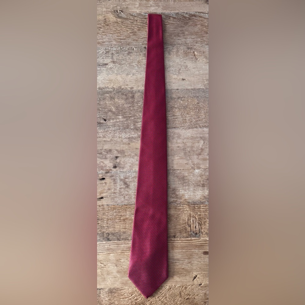 CHARVET Mens Place Vendôme Red and Blue Geometric Silk Tie